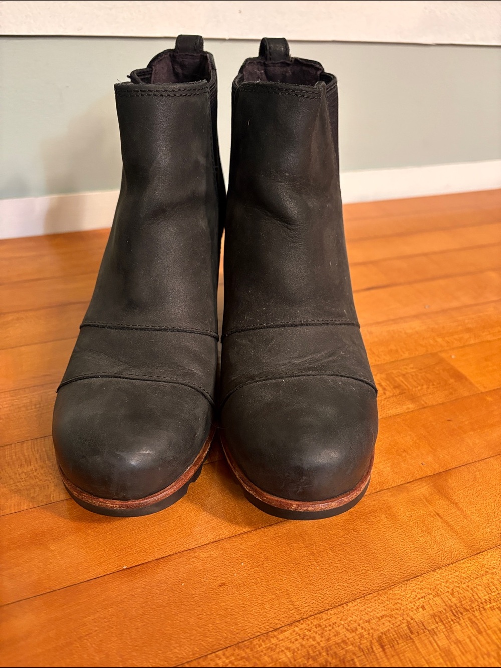 Sorel Black Leather Ankle Booties with Brown Welt